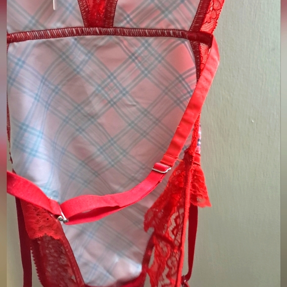 Red Plaid Lingerie Set - Picture 6 of 12